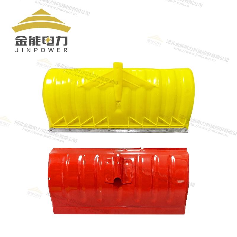 復(fù)合PE/鐵質(zhì)雙材質(zhì)推雪板加強筋設(shè)計